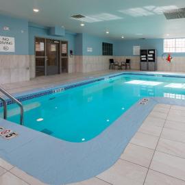 Holiday Inn Express & Suites Englewood - Denver South by IHG โรงแรมในเองเกิลวู้ด