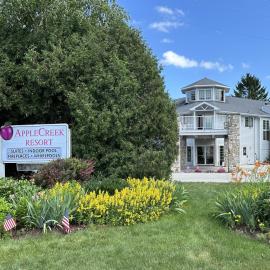 AppleCreek Resort-Hotel & Suites, hotell i Fish Creek