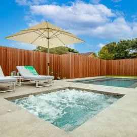 Escape to Blairgowrie 500m to beach cafes