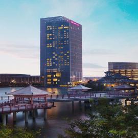 Crowne Plaza Tianjin Meijiangnan by IHG، فندق في تيانجين