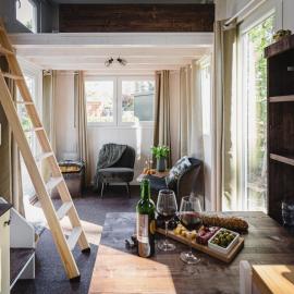 Tiny - rustig - vakantiehuisje - in de natuur - sauna, hotel v destinaci Putten