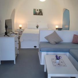 Kamaraki Grande Aroniadika, hotell i Kythira
