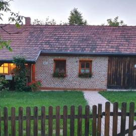 Anna Lak, hotel a Magyarszombatfa