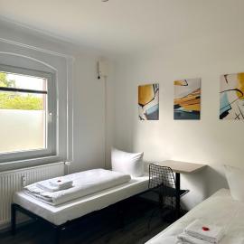 LOFT 8 by Comfort Housing - up to 8 guests, hotel a Falkensee