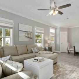 *Chic Beach Cottage Retreat* near Beach/downtown