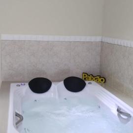Linda casa com piscina, hotel u gradu Sakvarema