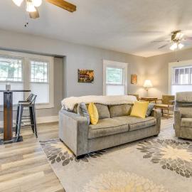 Cozy Anna Home Near Southern Illinois Attractions!, hotel u gradu Anna