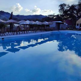 Hotel cabañas yyukkai, hotel u gradu Tekila
