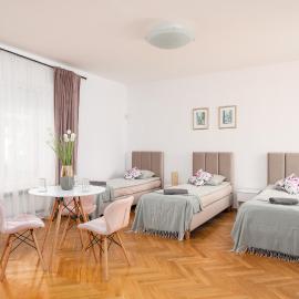 Noclegi Zacisze - Pokoje Gościnne, hotel in Wrocław