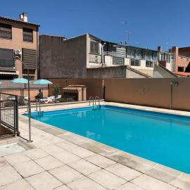 apartamento familiar con piscina licencia 14721, hotel in Camarma de Esteruelas