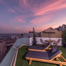 Sea Breeze Suite with Jacuzzi