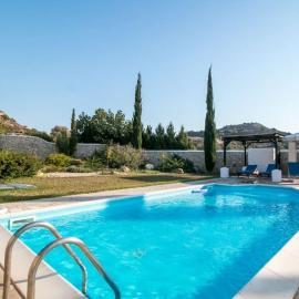 Villa Olympos Ladiko, hotel a Kalithies