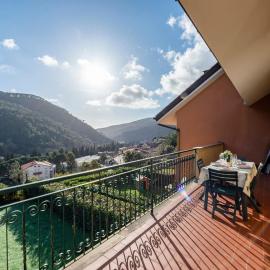 Peaceful Apartment with Terrace In Deiva Marina - Happy Rentals