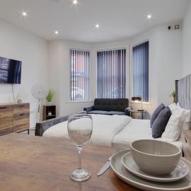 Ashley Road Apartment 1, отель в Пуле