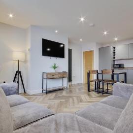 Ashley Road Apartment 2, отель в Пуле