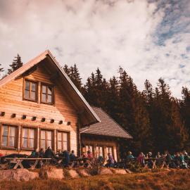 Glatzl Trahütten Alm, hotel em Sankt Lorenzen am Wechsel