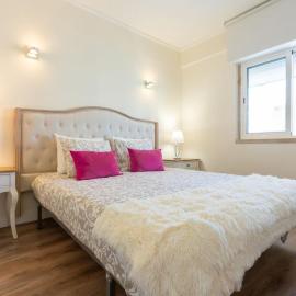 beachome4u4 / Carcavelos beach, hotel v mestu Parede