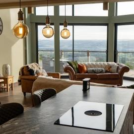 Pendle View Sleeps 8 with Hot Tub, hotel di Longridge