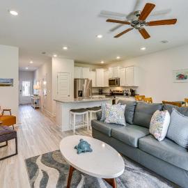 Santa Rosa Beach Townhome ~ 4 Mi to Beach!