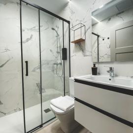 Casa San Juan - Habitaciones privadas Logroño, hotel sa Logroño