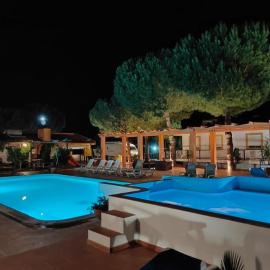 Herdade Do Rio Torto, hotel in Portel