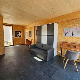 Studio indépendant avec terrasse, hotel em Le Pecq