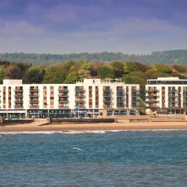 The Sands Sea Front Apartments, Hotel in Scarborough