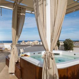 Relais Valle Dell'Idro - Rooftop & Sea View, Otranto, hotel u gradu 'Otranto'