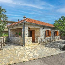 Holiday Home Ceko by Interhome, hotel in Sukošan
