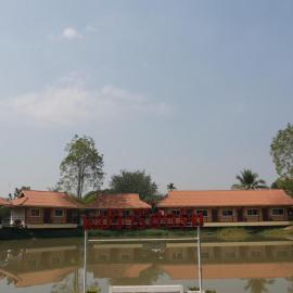 โรงแรมแม่วังรีสอร์ท