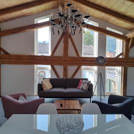 Neu! Ferienwohnungen im Lüftlmalereck, Hennalahaus, hotel a Oberammergau