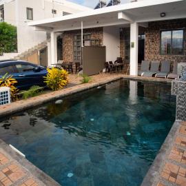 The Light Villa Flic en Flac LICENSED BY TOURISM AUTHORITY 16609, hotel in Palmyre