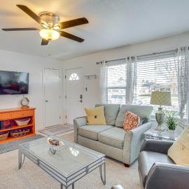 Charming Orem Home w/ Yard - Near BYU & UVU!，奧勒姆的飯店