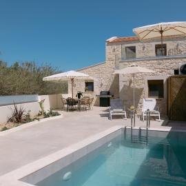 Filio luxury villa, hotell sihtkohas Ádhele