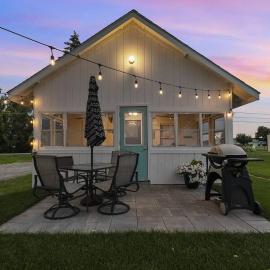 Kalbus Cottage Watch Sunrises & Sunsets on Lake Winnebago