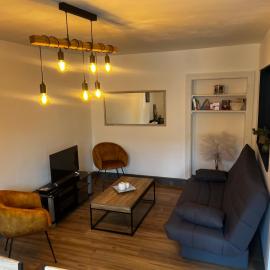 Nid douceur et douillet Proche Le Pal, hôtel à Diou
