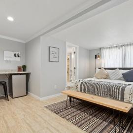 Downtown Studio 1 at Beer Ranch Project Inn、ウィンバリーのホテル