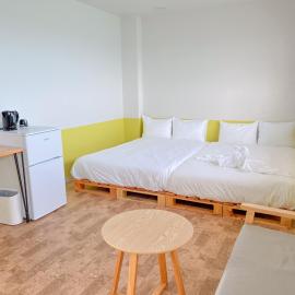 Viesnīca Golden Sun Beach Hotel - Vacation STAY 51362v pilsētā Igei