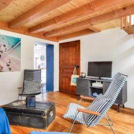 Maison pour 2 adultes - 4 enfants - 600m plage, hotel v destinácii LʼÉpine