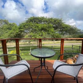 Jade Mountain Cottage 玉山小屋, hotel sa White River