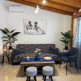 Alleyhouse 83, hotel a Kremasti
