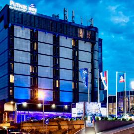 Putnik Inn Belgrade, хотел в Белград