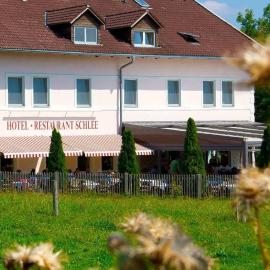 Hohenschäftlarn에 위치한 호텔 Hotel Schlee