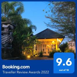 Uma Menuh Surf House