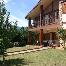 VILLASANA Naturaleza cerca de Bilbao, hotel in Villasana de Mena