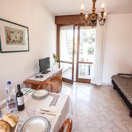 Seaside happiness flat and shared pool in Rosolina