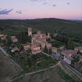 Casa del Viandante Romea del Chianti - Badia a Passignano, Hotel in Badia A Passignano