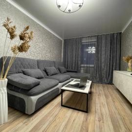 Отличная двушка в центре Темиртау, Hotel in Temirtaū