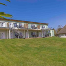 Ferienanlage Süderhof, готель у місті Бреґе
