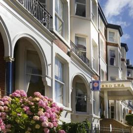 Red Lea Apartments with Pool and Spa, hotel a Scarborough